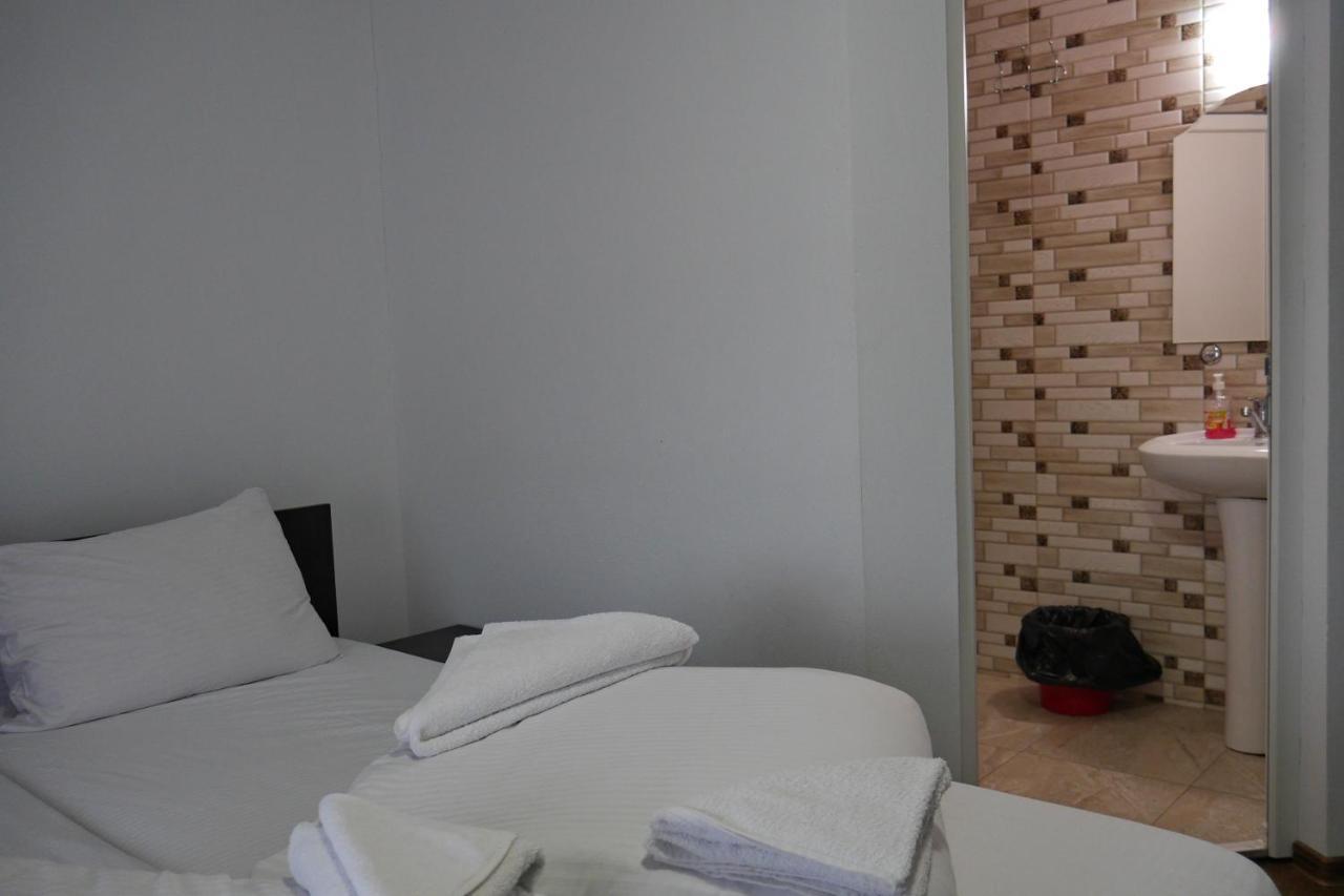 Hotel Floare De Colt Berbesti Zewnętrze zdjęcie