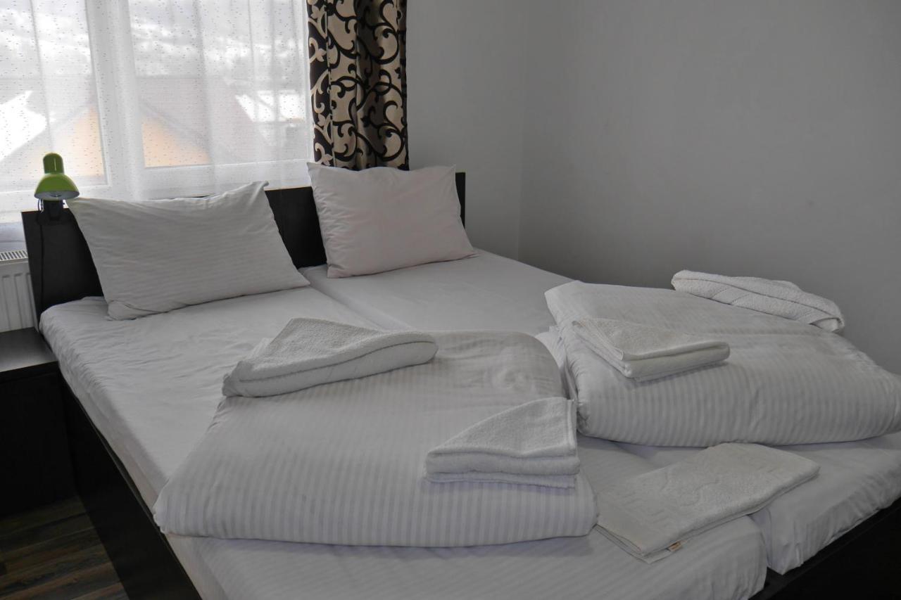 Hotel Floare De Colt Berbesti Zewnętrze zdjęcie