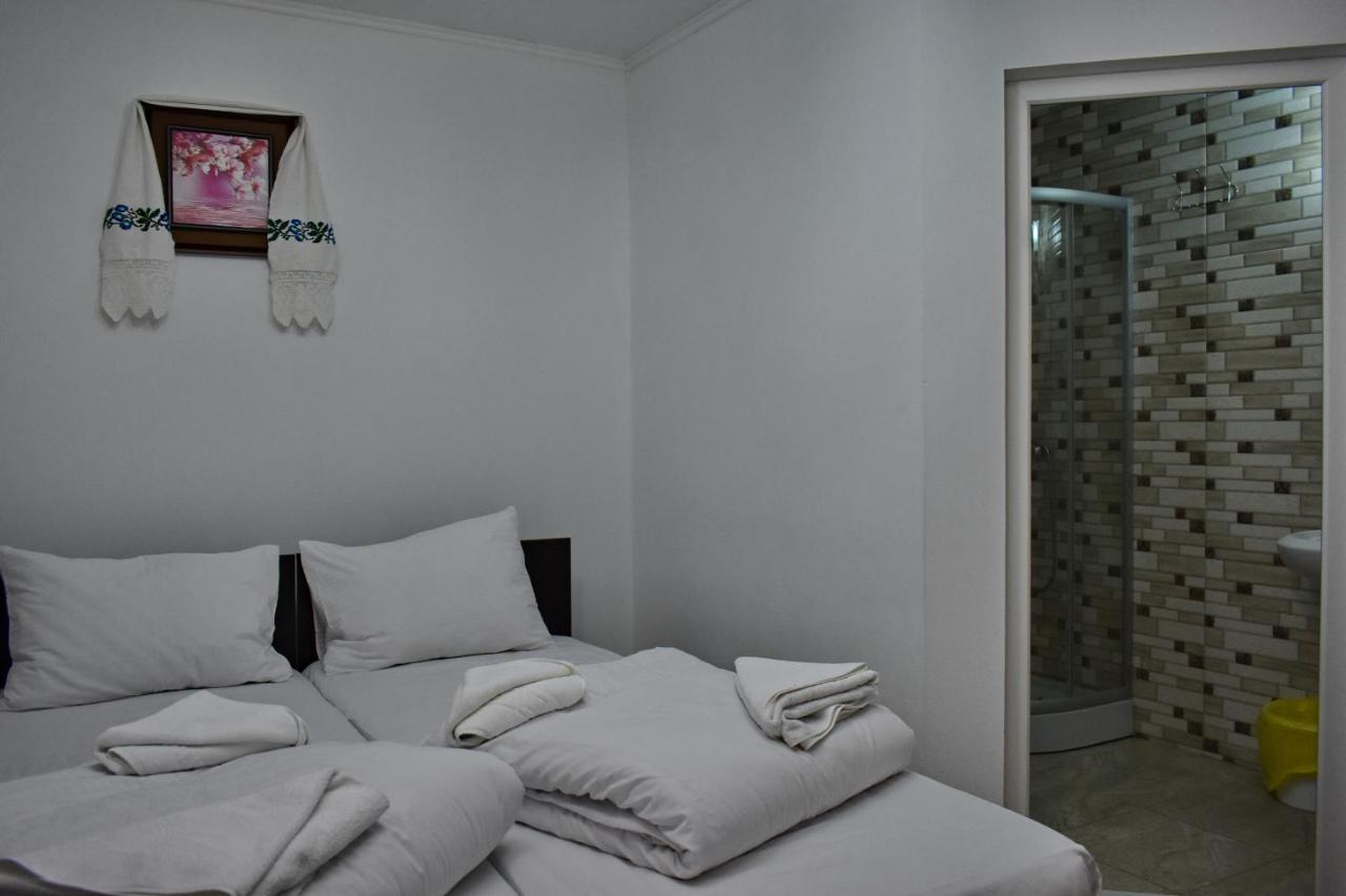 Hotel Floare De Colt Berbesti Zewnętrze zdjęcie